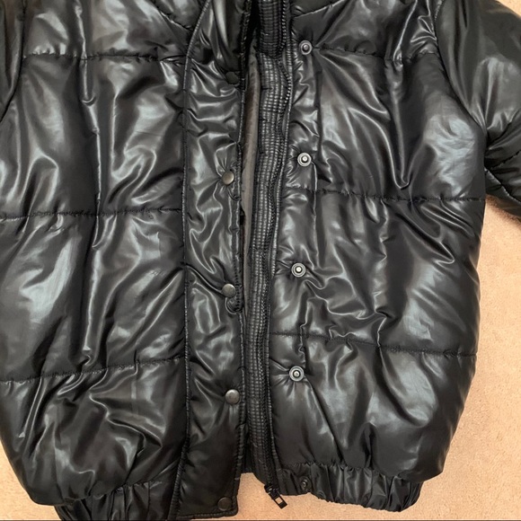 BLACK PUFFER COAT SHORT - Picture 8 of 14